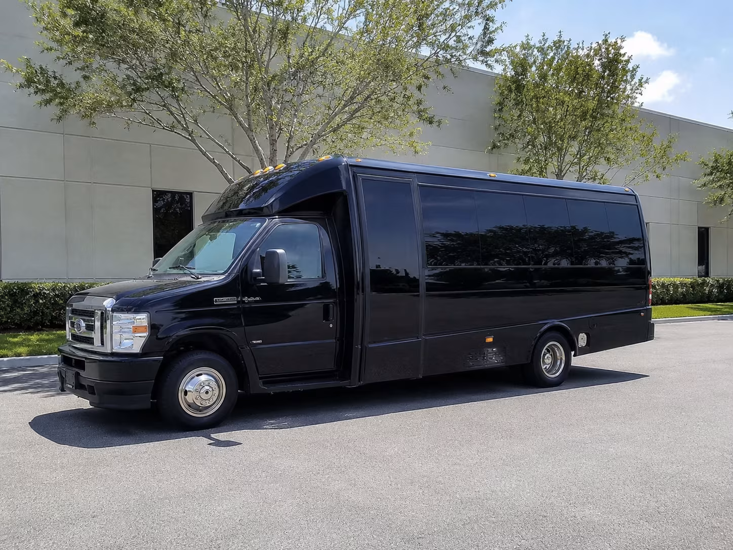 bus rentals for bands and performers traveling through fall river