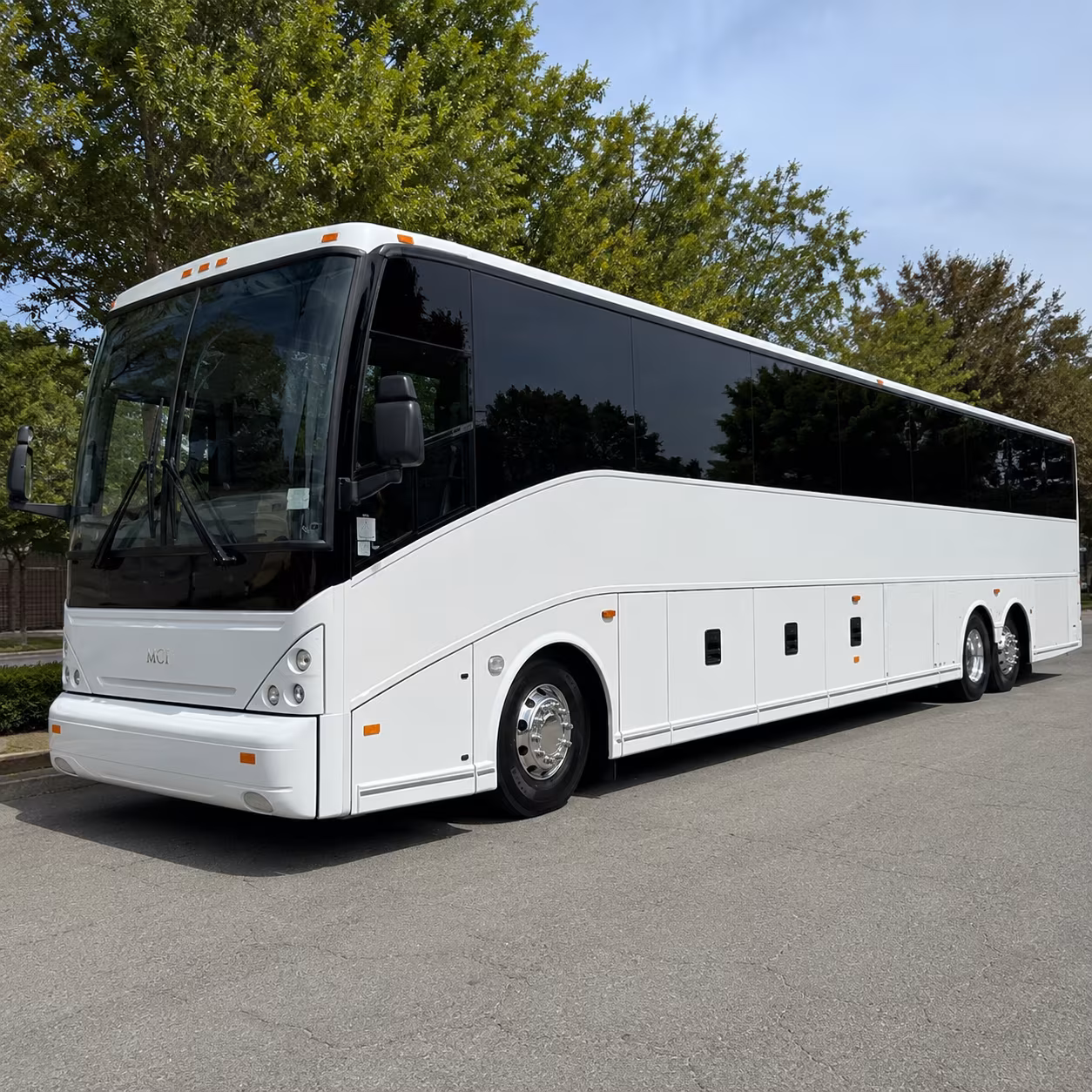 minibus and sprinter van shuttles to t f green airport pvd in warwick rhode island
