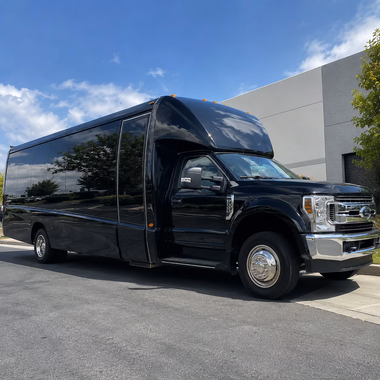 minibus rentals in fall river for smaller prom groups and pre prom dinners